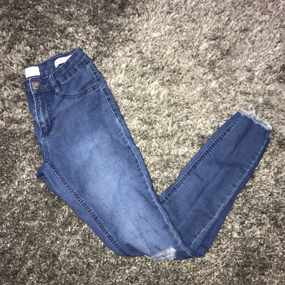 Cotton On Mid Rise Crops